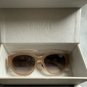 DEZI Tan Sunglasses Classic Oversized Style